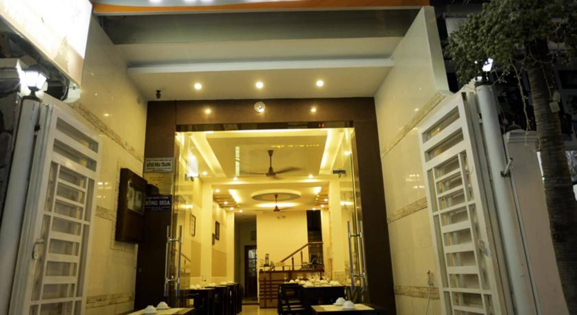 Apus Inn Nha Trang Buitenkant foto