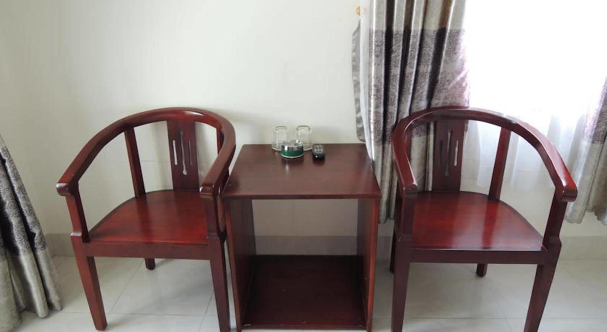 Apus Inn Nha Trang Buitenkant foto