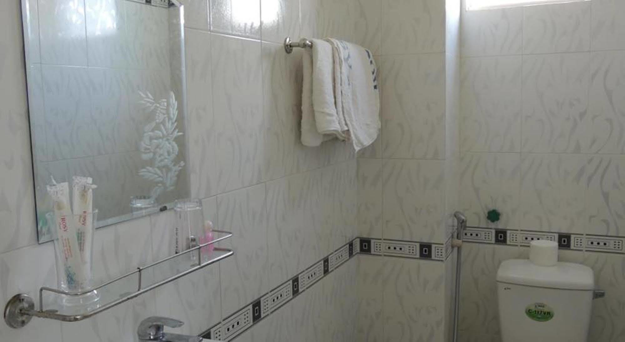 Apus Inn Nha Trang Buitenkant foto